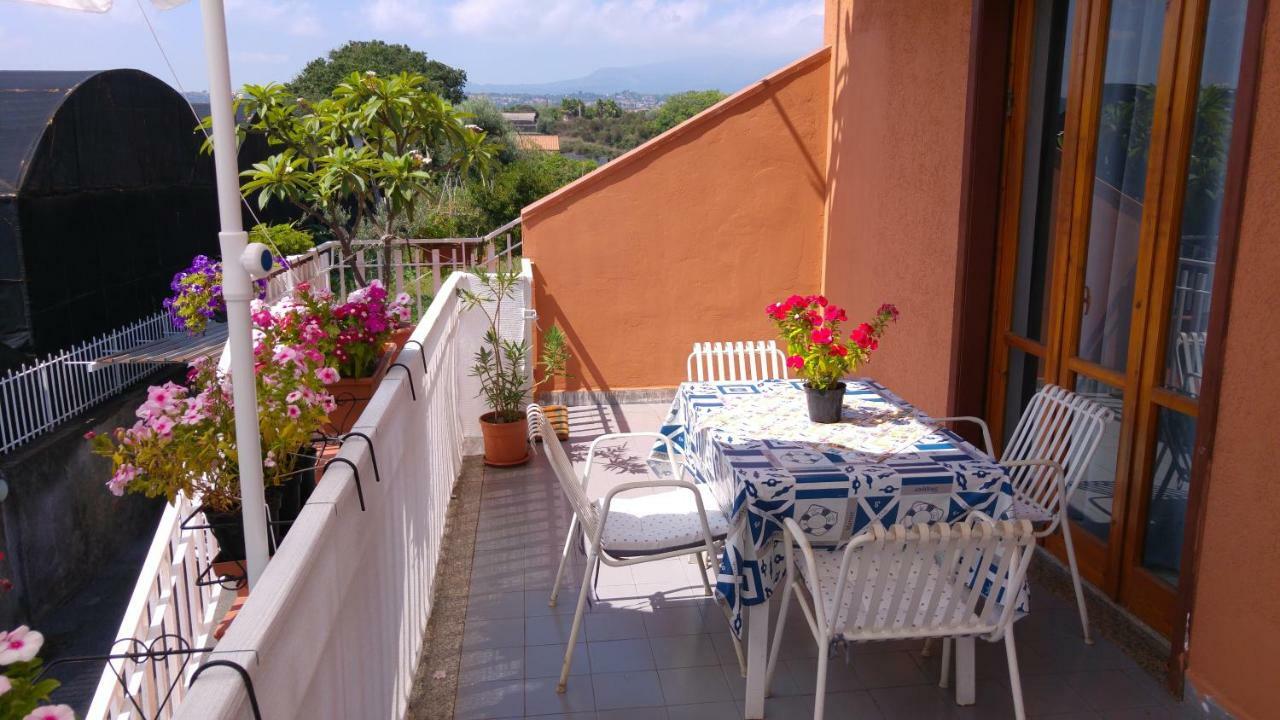Villa Casa Del Sole Con Vista Sull'Etna A 200 Mt Dal Mare à Acireale Extérieur photo