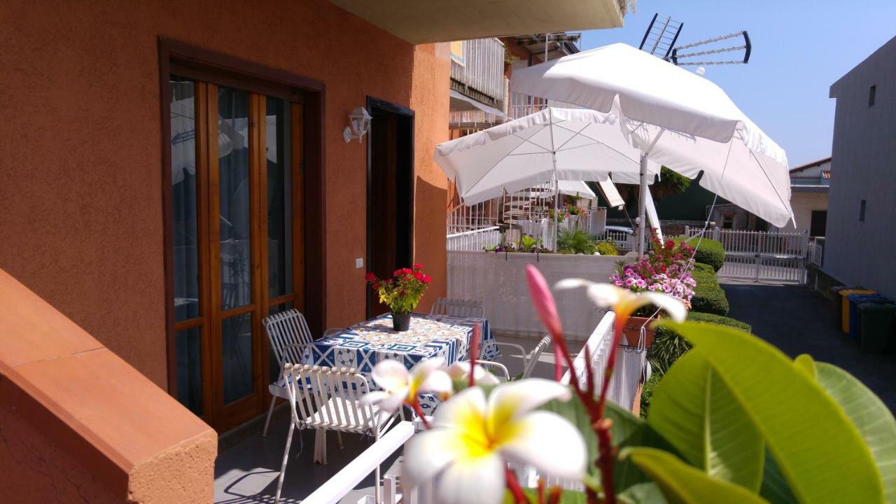 Villa Casa Del Sole Con Vista Sull'Etna A 200 Mt Dal Mare à Acireale Extérieur photo
